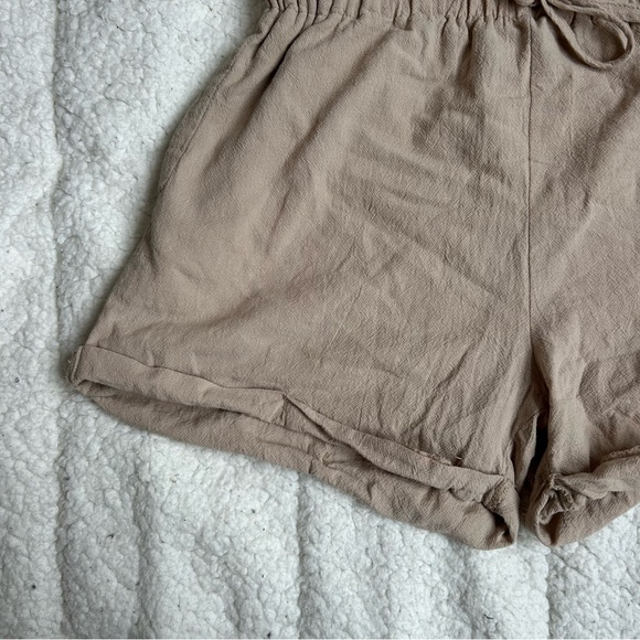 SHEIN Tan High Waist Shorts with Elastic Waistband - Picture 4 of 13